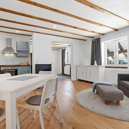 Second - Fischbach Lejlighed *