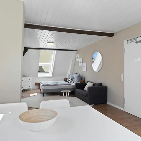 Second - Fischbach *