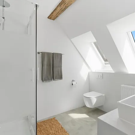 Second - Fischbach *